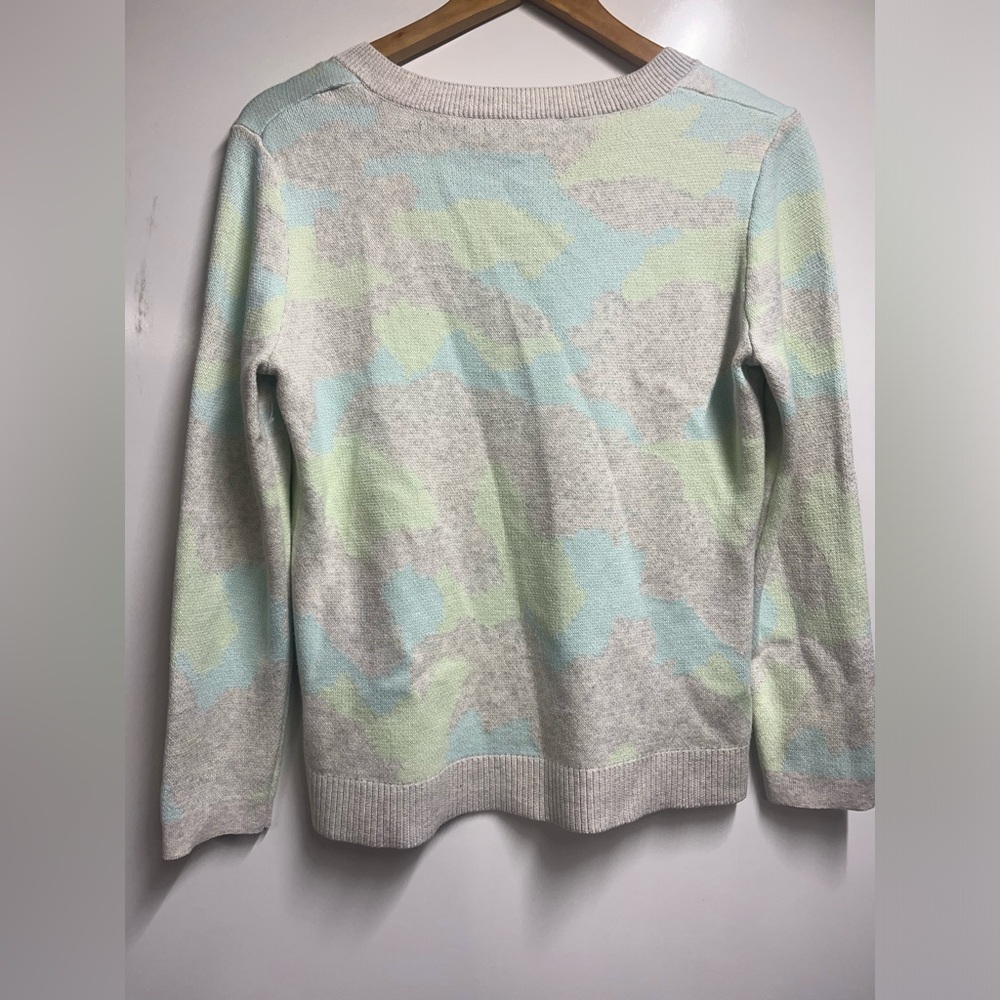 NEW Alashan Cashmere Cotton Ashlee V-neck sweater watercolour camo print xs - Picture 3 of 7